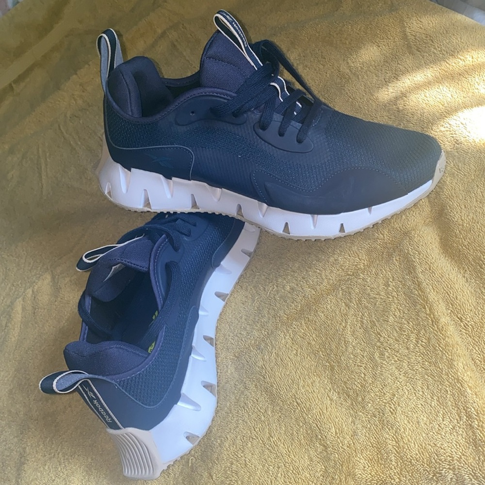 NWOTs Reebok Comfort Footbed by Ortholite Sneaker Shoes